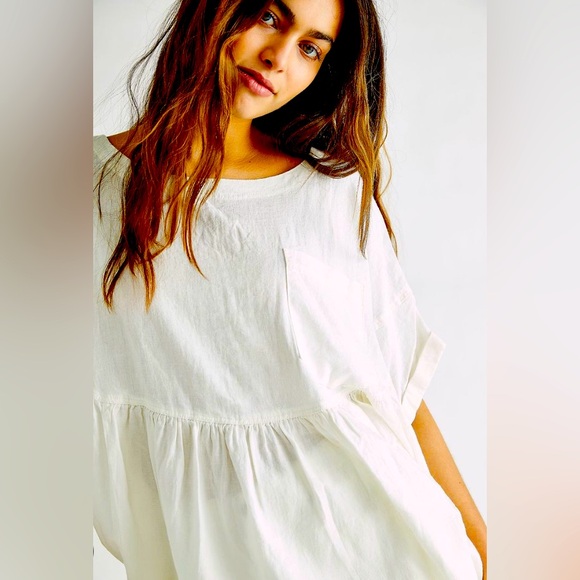 Free People Tops - FREE PEOPLE We The Free Moon City Top  EUC